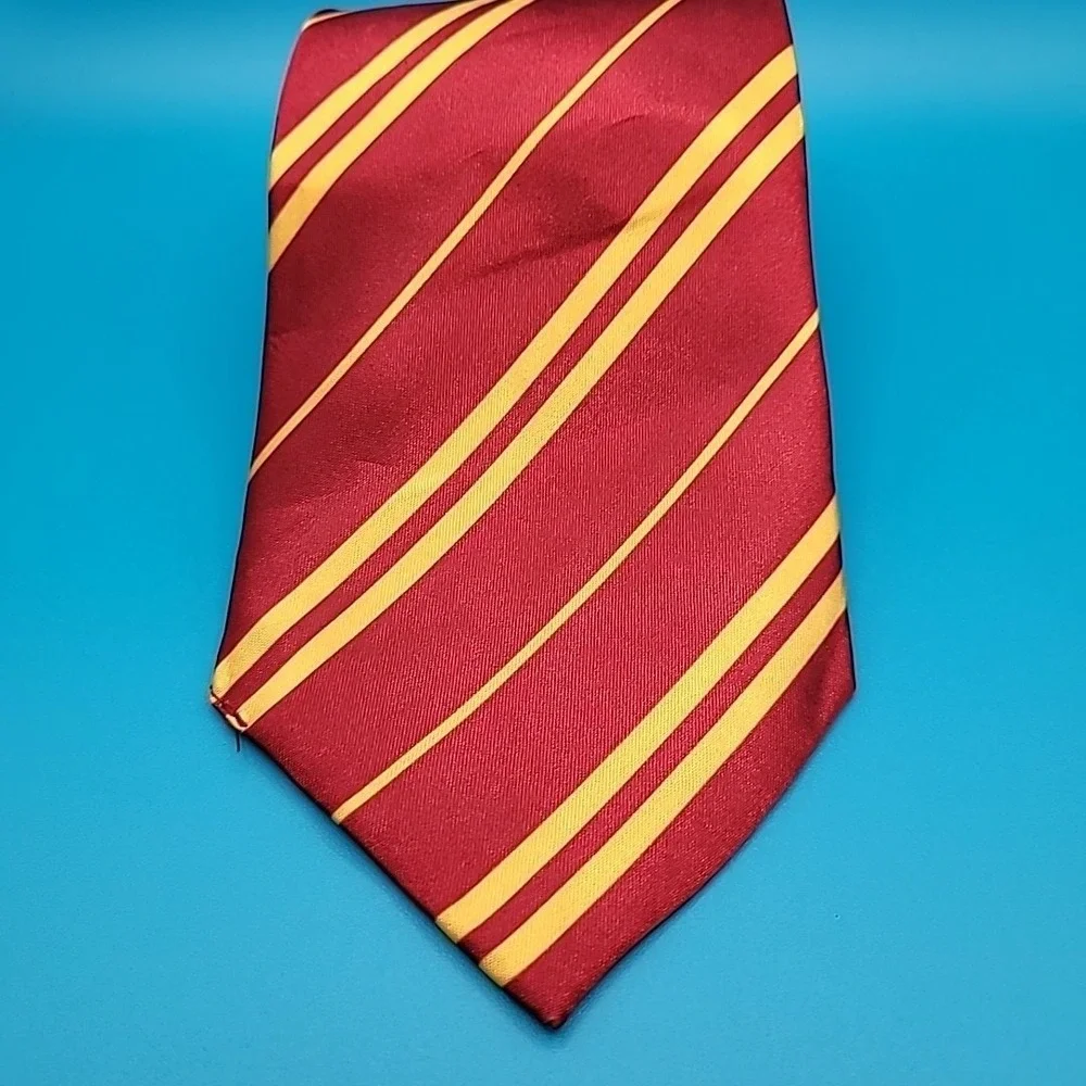 Harry Potter Gryffindor Men's Tie Necktie 100% Poly 60
